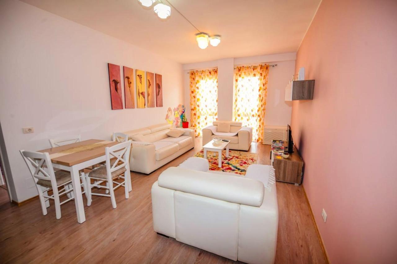 Happy Stories' Apartment In City Centre Shkodër Exterior foto