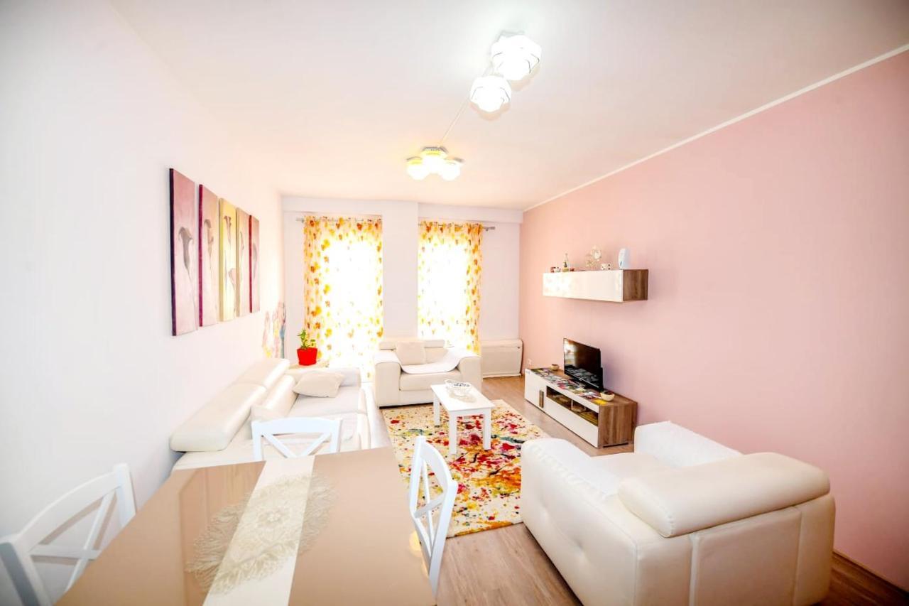 Happy Stories' Apartment In City Centre Shkodër Exterior foto